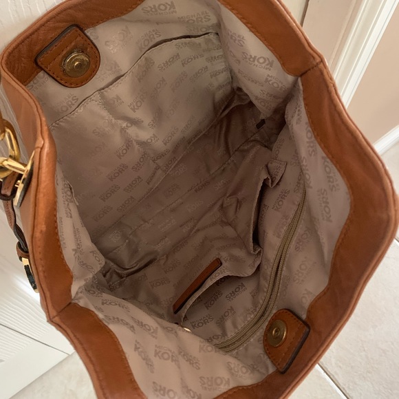 Michael Kors Purse - Picture 4 of 4